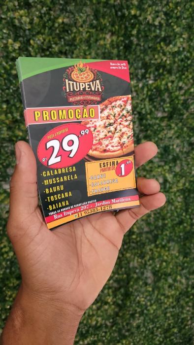 Panfletos promocionais impressos